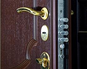 Замена замка на металлической двери Legran в Семенове